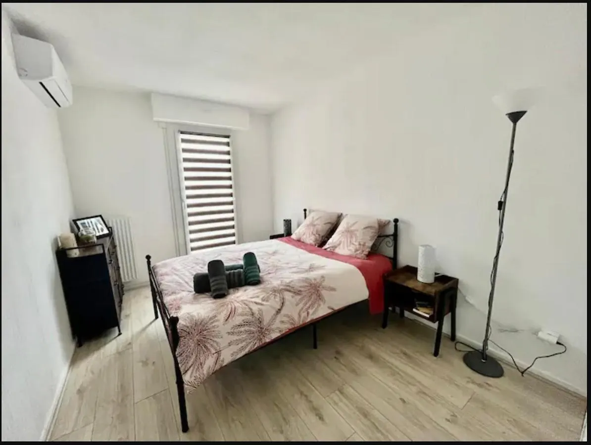 Logement Renove Avec Mobilier 2023 Apartment Avignon France